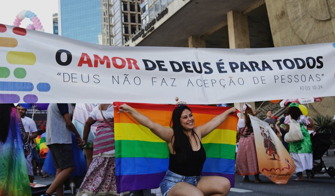 Cristãos reagem contra lgbtfobia: “O sacrifício de Jesus foi para todos”