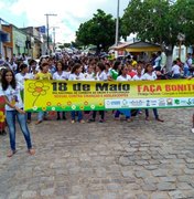 Em combate à exploração sexual infantil, alunos participam de ato em Limoeiro