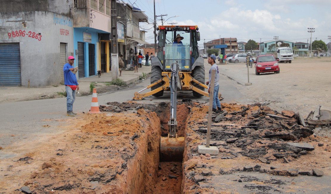 Seminfra inicia construção de 80 metros de drenagem no Benedito Bentes