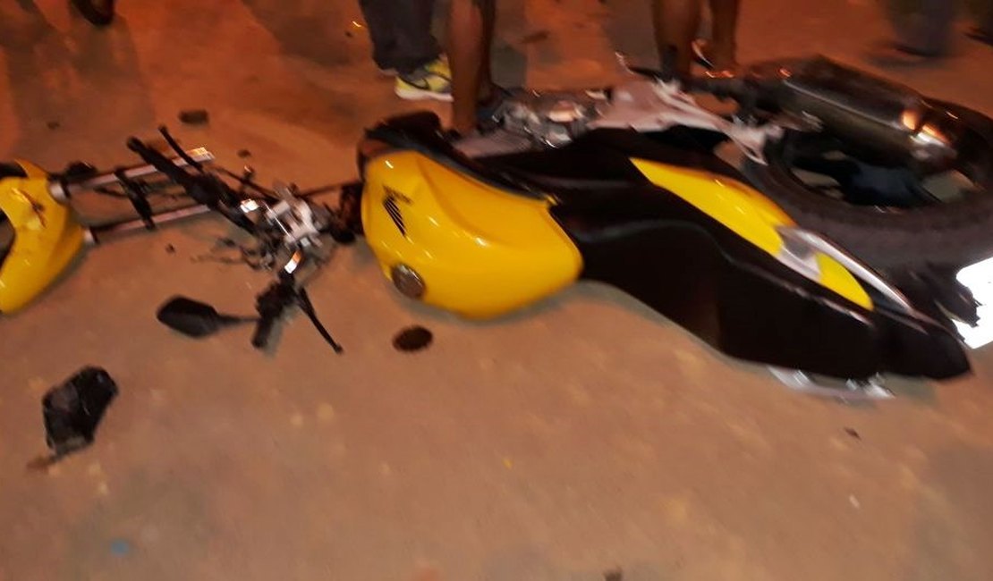 Manobra perigosa com moto provoca colisão em São Miguel dos Campos