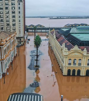 Chuva deixa 1/3 do RS sem água, fecha hospitais e ameaça 12 barragens