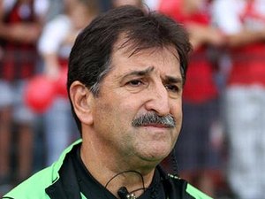 Experiente na Série B, René Simões será o técnico do Botafogo