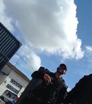 [Vídeo] Ação truculenta de guardas municipais de Teotonio Vilela viraliza nas redes sociais