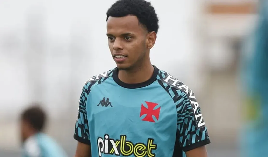 Vasco empresta lateral-esquedo Riquelme para time grego