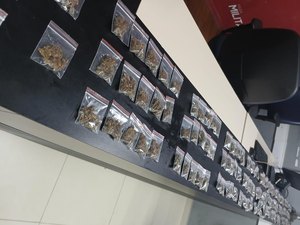 Jovens são presos em flagrante por tráfico de drogas em Maragogi