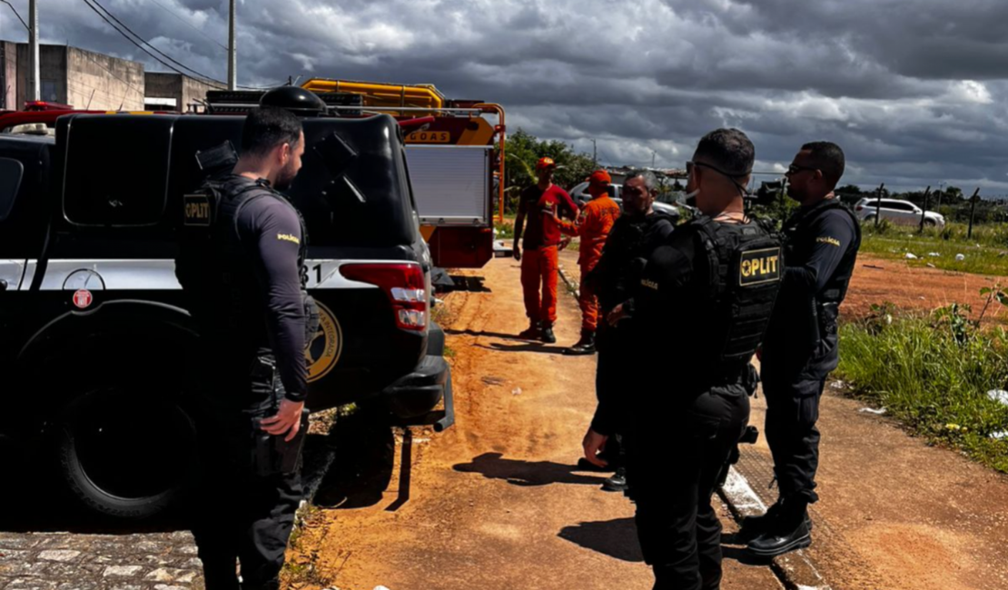 Polícia Civil realiza buscas em mata no Benedito Bentes por jovem desaparecido