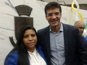 Ministro me chamou para ser laranja e desviar dinheiro, diz candidata do PSL