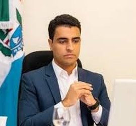 Entre alianças e rupturas, JHC pode estar cavando seu próprio desgaste