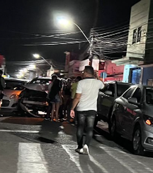 Motorista embriagado colide em vários carros pelas ruas de Arapiraca