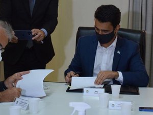 [Vídeo] TV Cidadã e Prefeitura de Maceió assinam convênio de parceria