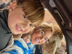 Reação de Maria Alice durante turbulência em voo chama a atenção