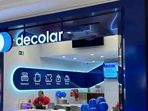Alagoano compra passagem pela Decolar, recebe bilhete diferente e empresa culpa o consumidor