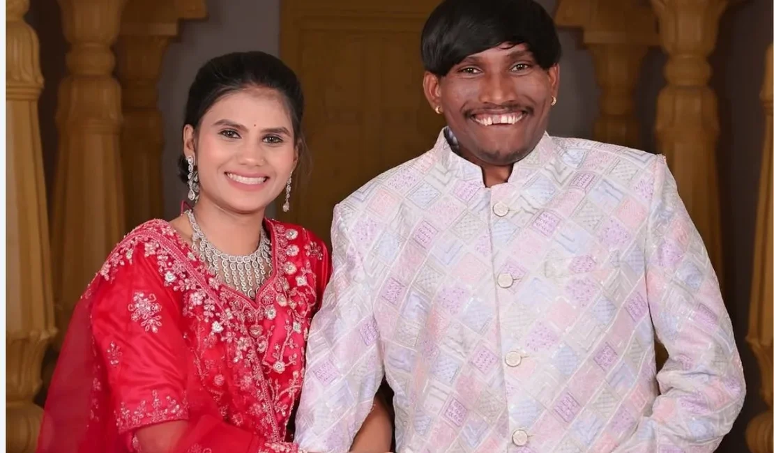 Acabou a esperança: homem considerado o mais bonito da Índia se casa