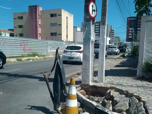 Buraco em esquina movimentada causa riscos de acidentes na Mangabeiras