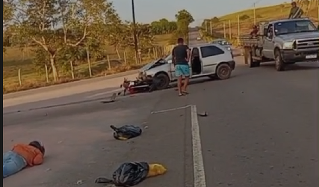 Casal fica gravemente ferido em colisão entre carro e moto na AL-115 em Girau do Ponciano