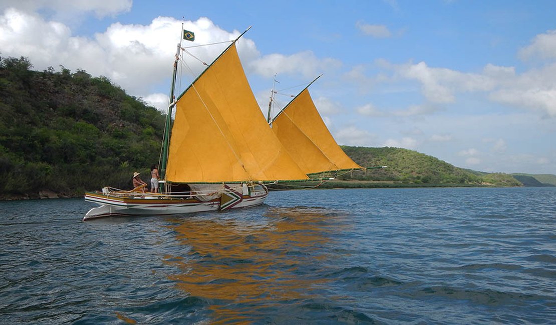 Canoa Luzitânia: IPHAN tem 90 dias para instalar a embarcação em Penedo