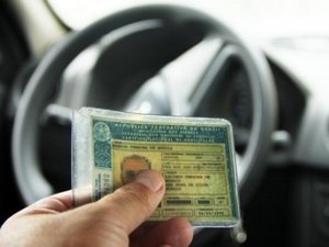Motorista é presa em Alagoas com CNH comprada em São Paulo