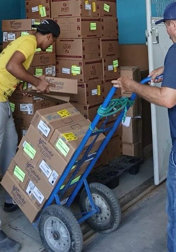 Nova remessa reforça estoque de medicamentos da Farmácia Central de Palmeira