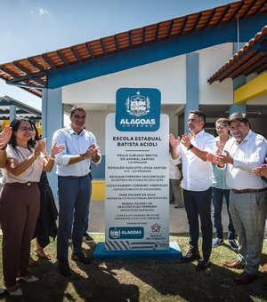 Governo de Alagoas entrega escola e amplia sinalização turística internacional em Maragogi