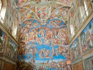 Famosa pintura de Michelangelo passa por restauração na Capela Sistina