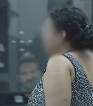 Diarista é presa por extorquir cerca de R$ 90 mil de idoso sob ameaça de divulgar vídeos íntimos dele
