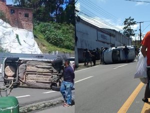 [Vídeo] Colisão deixa feridos e carro virado na Avenida Afrânio Lages, em Maceió