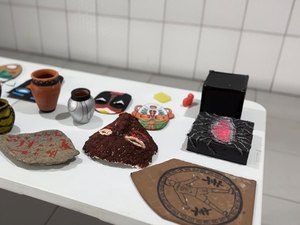 [Vídeo] Exposição criativa revela talentos e projetos de estudantes da Escola Virgem dos Pobres