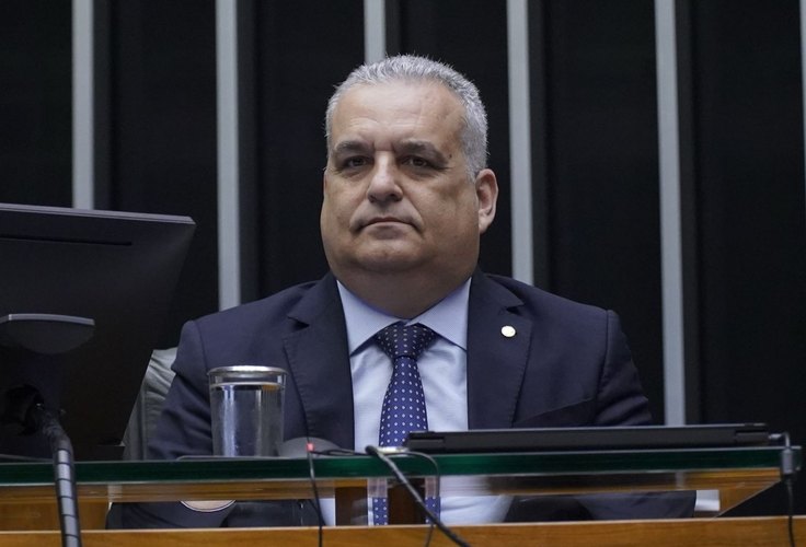 Partido Novo e disputa ao senado podem ser o destino de Alfredo Gaspar em 2026