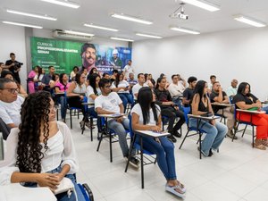 Aprendi no Flexal inicia dois cursos técnicos para a comunidade