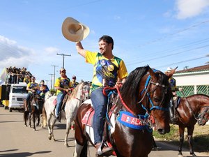 Rodrigo Cunha participa de Cavalgada em Lagoa da Canoa e reafirma importância de investimentos em cultura