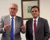 Prefeito de Messias deixa o Republicanos e assina ficha de filiação do MDB em Brasília