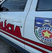 Suspeitos abandonam drogas e fogem após troca de tiros no Jacintinho