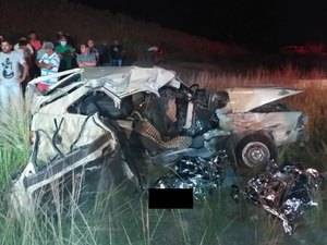 Uma criança e dois homens morrem em acidente na BR 101 no município de Joaquim Gomes