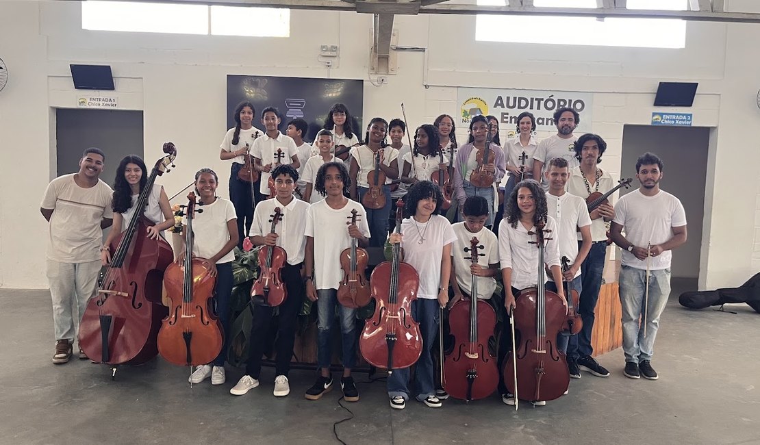 Orquestra formada por jovens do Vergel realiza apresentação gratuita em Maceió