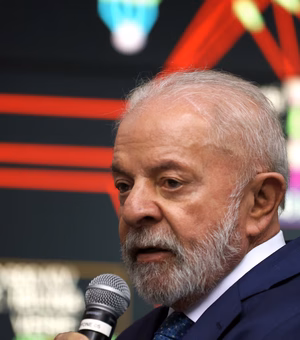 Lula diz que fica ‘triste’ ao ver ‘pobre roubando pobre’