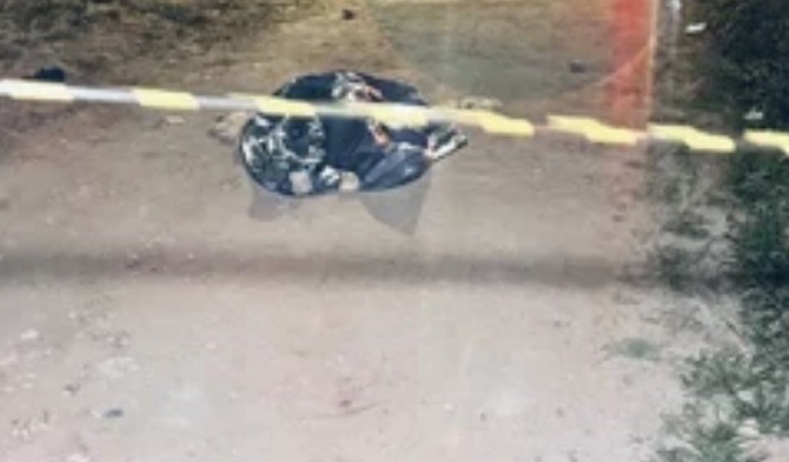 Homem morre e filho fica ferido a tiros no bairro João Paulo II, em Arapiraca