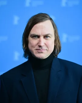 Quem é Lars Eidinger, ator alemão escalado como vilão em Superman 2