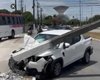 Motorista derruba poste em acidente no bairro Cidade Universitária, em Maceió