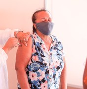Rio Largo inicia vacinação de pessoas acima dos 53 anos