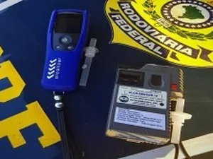 PRF flagra 26 condutores embriagados no fim de semana em Alagoas