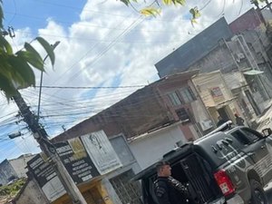 Homem é preso após tentar matar desafeto em via pública de Arapiraca