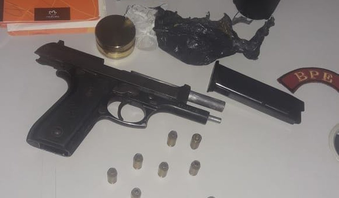 Homem é preso com drogas e pistola roubada de Policial Civil em Maceió