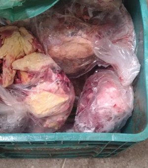 Vigilância apreende 400kg de alimentos vencidos em mercado de Ipioca