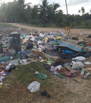 Comunidade de São Miguel dos Milagres sofre com acúmulo de lixo