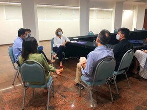 Prefeitura e trade turístico se reúnem para discutir ações do setor