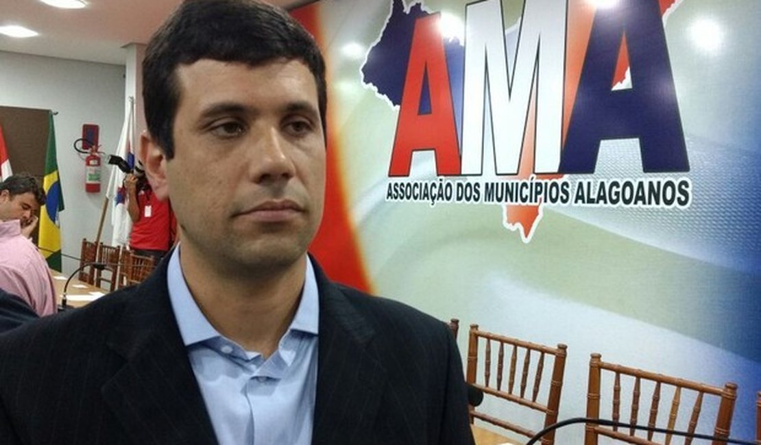 Presidente da AMA pede publicamente demissão de presidente da Casal