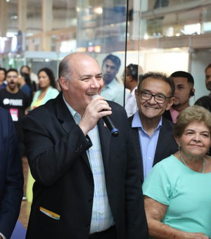 Emoção e alegria marcam cerimônia de abertura da Bienal de Alagoas