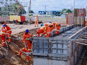 Governador e ministro dos Transportes visitam obras do viaduto da PRF