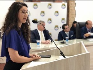 Teca Nelma esclarece notícias sobre sua “candidatura” a vice-prefeita de Maceió