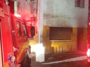Estabelecimento comercial é destruído por incêndio em Palmeira dos Índios